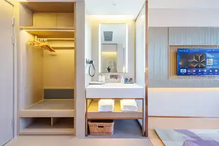 GreenTree Inn Pudong Airport Huaxia East Road Lingkong Road Metro Station Express - 22