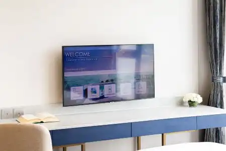 S Sriracha & Residence - 100