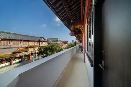 Qintai Tibetan Culture Boutique - 94