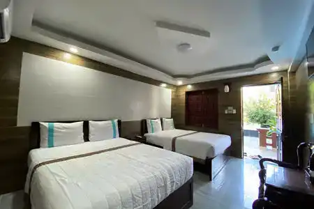 PEACE RESORT & HUNG PHAT 2 RESTAURANT MUI NE - 1