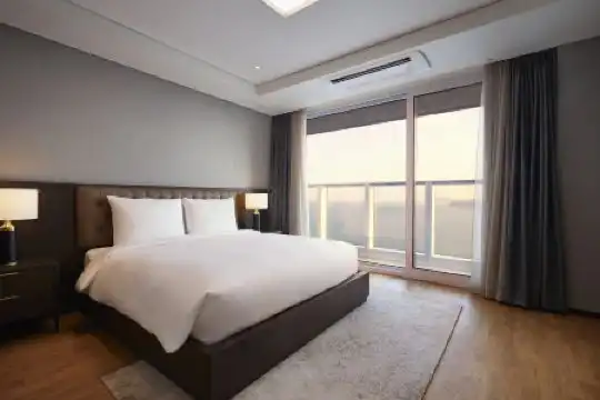 Grand Lct Residence - 135