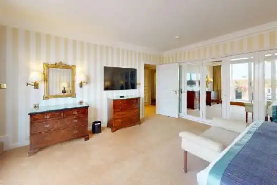 Cheval Thorney Court at Hyde Park - 7