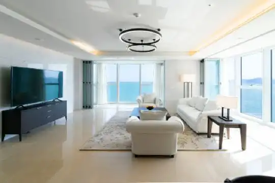 Grand Lct Residence - 126