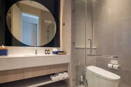 S Sriracha & Residence - 78