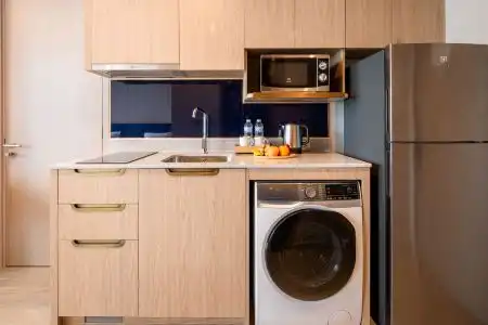 S Sriracha & Residence - 131