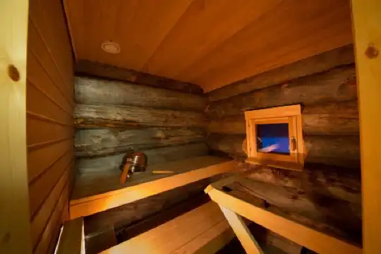 Aurora Queen Resort Igloos - 19
