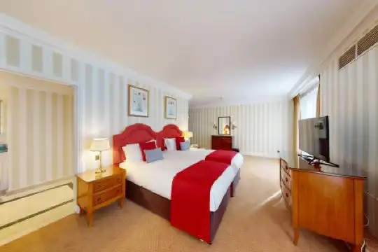 Cheval Thorney Court at Hyde Park - 71