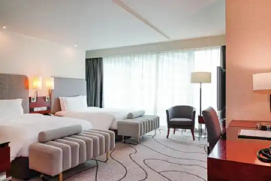 Pullman Shanghai Skyway - 52