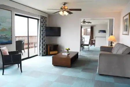 La Jolla Cove Suites - 46