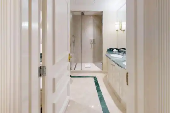 Cheval Thorney Court at Hyde Park - 14