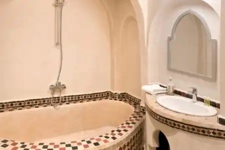 Hôtel Racine - 12