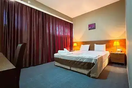 The Family - Free Massage - 42