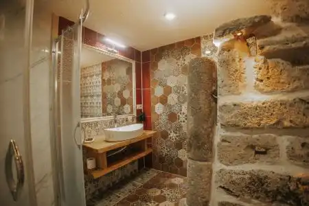 Vintage Cave House - 101
