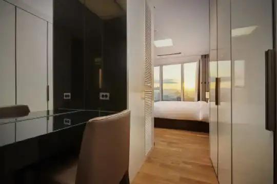 Grand Lct Residence - 140