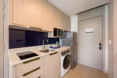 S Sriracha & Residence - 137