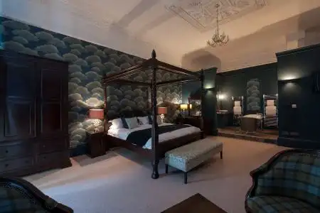 No. 11 Boutique & Brasserie - 56