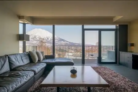 M Niseko - 12