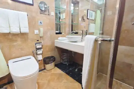 Yanyuan International - 108
