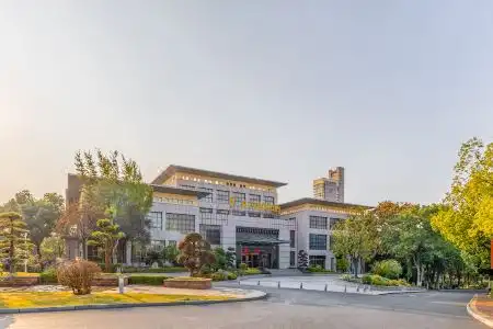 F·World Convention Center - 1