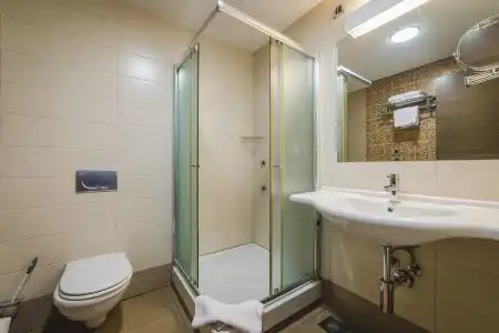 HEC Residence - 96