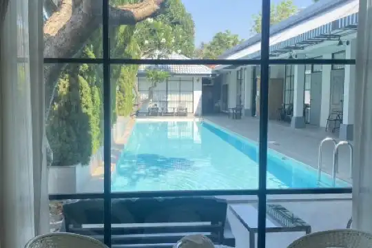 La Riva Boutique - 17