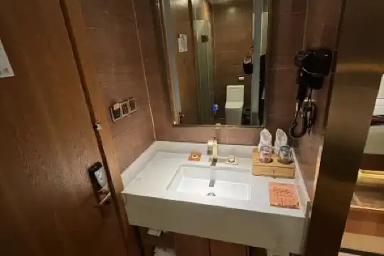 James Joyce Coffetel (Beijing Great Hall of the People Qianmen Street Subway Station) - 32