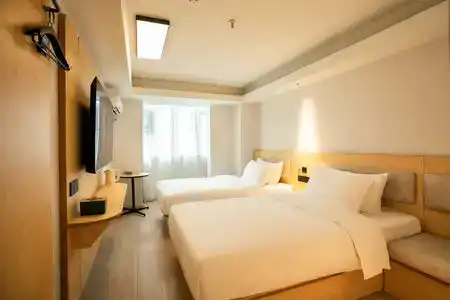 Hi Inn - 27