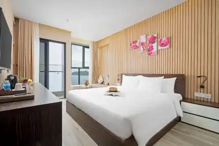 EMERALD BAY & SPA - 8