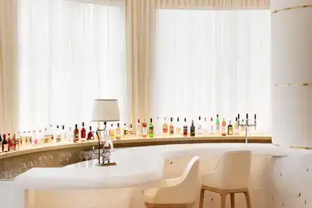 Lanson Place - 10