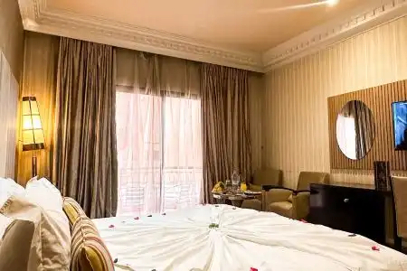 Royal Mirage Deluxe - 65