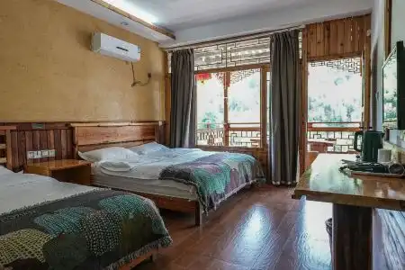 Longquan Inn - 83
