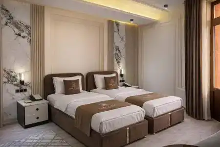 Amir Plaza - 5