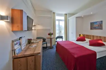 Schweizerhof St. Moritz - 4