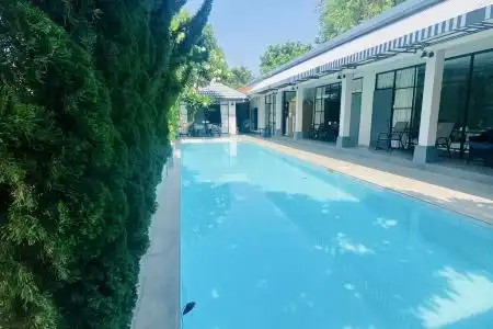 La Riva Boutique - 20