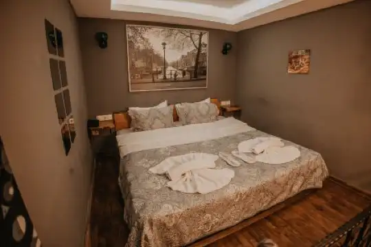 Vintage Cave House - 67
