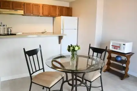 La Jolla Cove Suites - 50