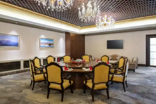 Intercontinental Lhasa Paradise, An Ihg - 9