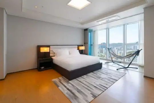 Grand Lct Residence - 89