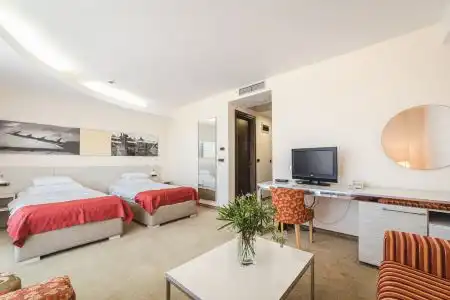 HEC Residence - 82