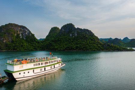 Halong Fantasea Cruise - 1