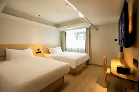 Hi Inn - 4