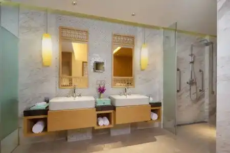 Sanya Yazhou Bay Resort, Curio Collection by Hilton - 70