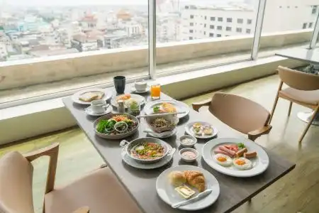 Lee Gardens Plaza - 7