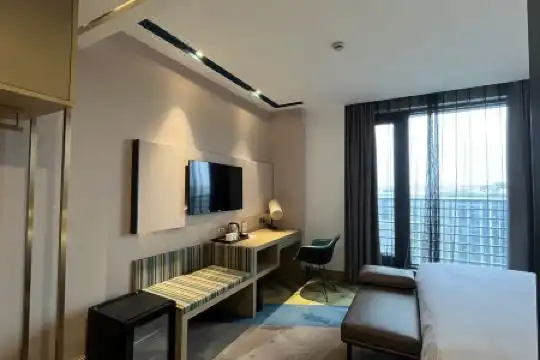 MiniMax Premier Shanghai Hongqiao - 125