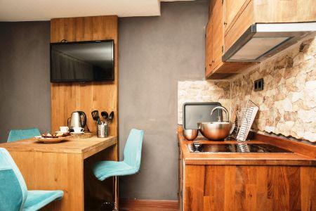 Cube Suites - 184
