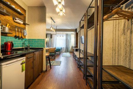Cube Suites - 85