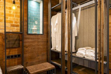 Cube Suites - 122