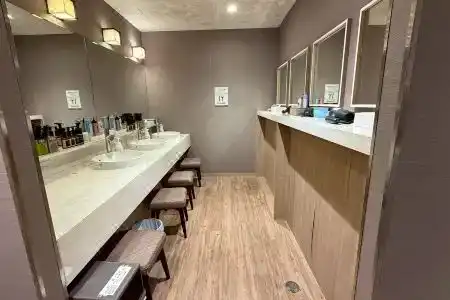 Gran Customa Isezakicho - 22