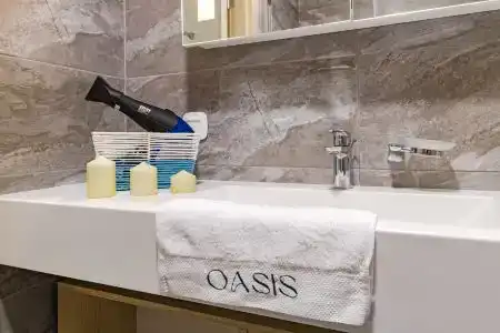 Oasis - 38