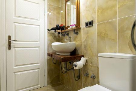 Cube Suites - 140